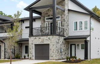 Arlington Retreat - Photo 1