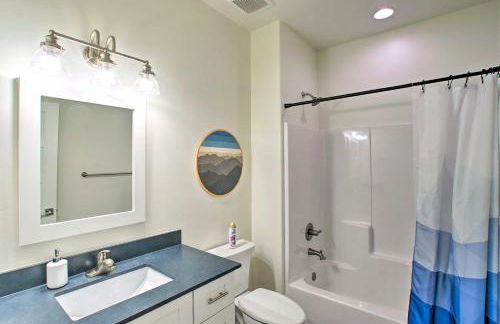 Fireplace, Mogollon Rim Views Luxury Pine Home - Foto 15