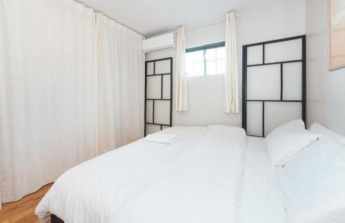 Modern & Airy Silver Lake 2bedroom 2 bath Front House - Photo 52