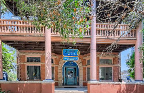 Cloud by Modern Midstay - 1 Block to City Park #C1 - Foto 24