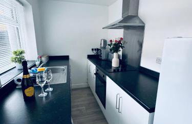 Holly Terrace - 2 Bedrooms - Sleeps 3 - Photo 11