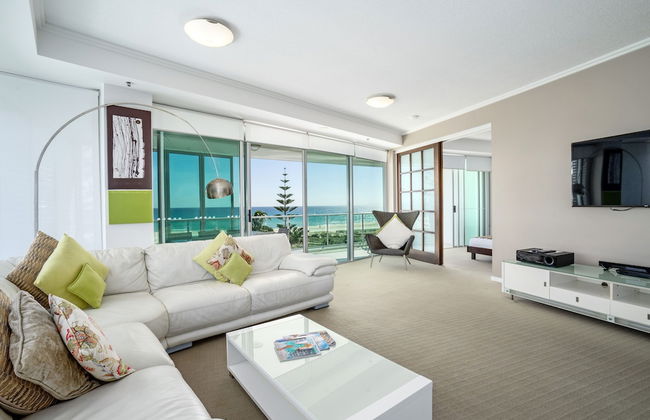 Reflection on the Sea - Foto 51