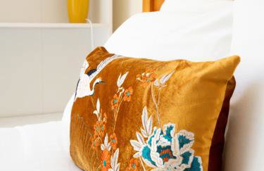 4 bed rooms 5 double beds holidays house near train station - Foto 11