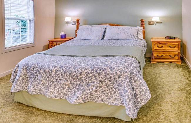 Oak Lawn Cottage ~ 1.5 Blocks to OSF - Foto 3