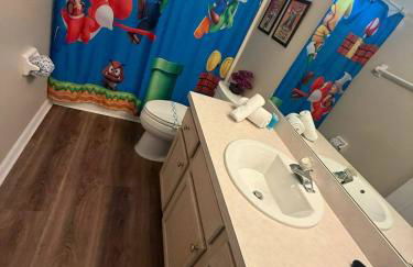 HOUSE 4 Bdr Eco ThematicSaltwater PoolGame Room - Photo 64