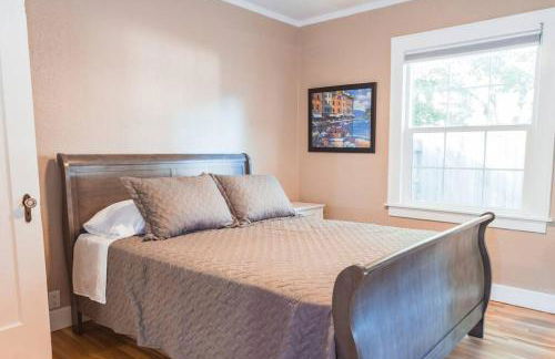 Lovely House near Downtown, Home away from Home! - Foto 18