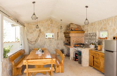 Villa Javor near Pula only 1 km from the beach with sea view and heated pool - Foto 15