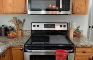 Peaceful Hideaway Fully Stocked Entire Home - Foto 18