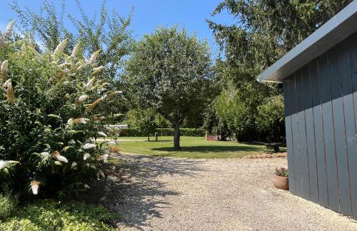 Chalet au calme avec terrasse sur belle propriété - Foto 9