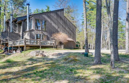 Half Mile to Ski Slopes Conway Condo with Hot Tub! - Photo 30