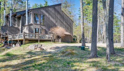 Half Mile to Ski Slopes Conway Condo with Hot Tub! - Foto 1