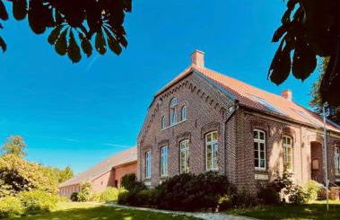 Deichgraf Emden - Foto 1