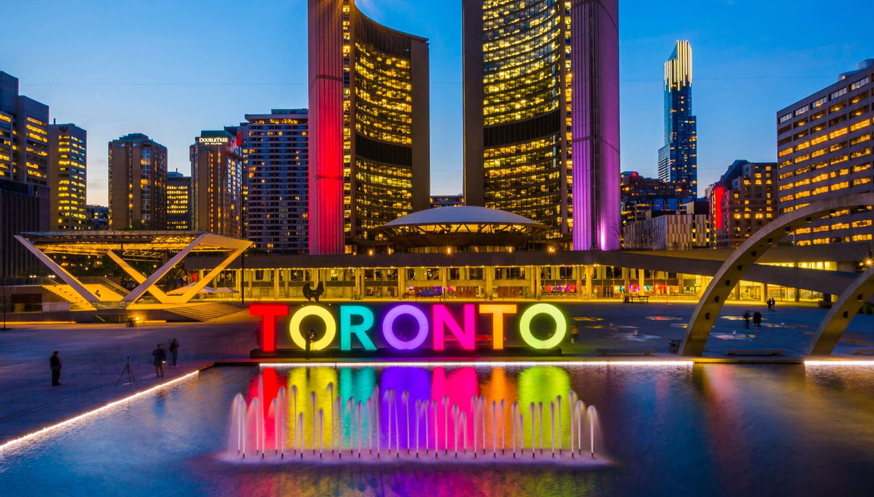 Tour nocturno en autobús descapotable