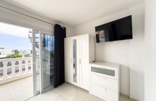 Tranquil 2BR Private Heated Pool with Ocean Views & Cinema Room - Foto 12