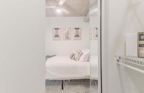 Skyline Sanctuary - Photo 16