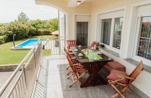 Beautiful Home In Dugo Selo With Wifi - Foto 20