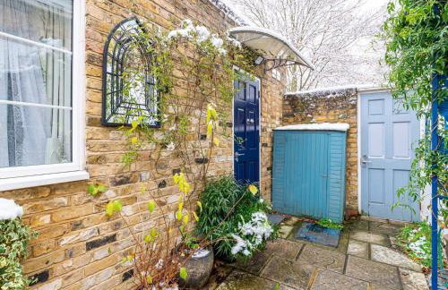 Cozy Brixton Hideaway Cute & Convenient Stay - Pass the Keys - Foto 22