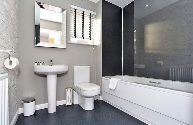 Apartment in Aberdeen - Photo 36