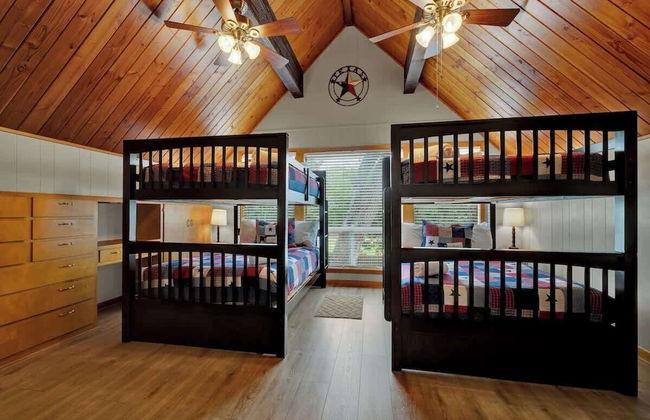 Gettin' Guada Loopy With Hot Tub & Riverfront - Foto 10