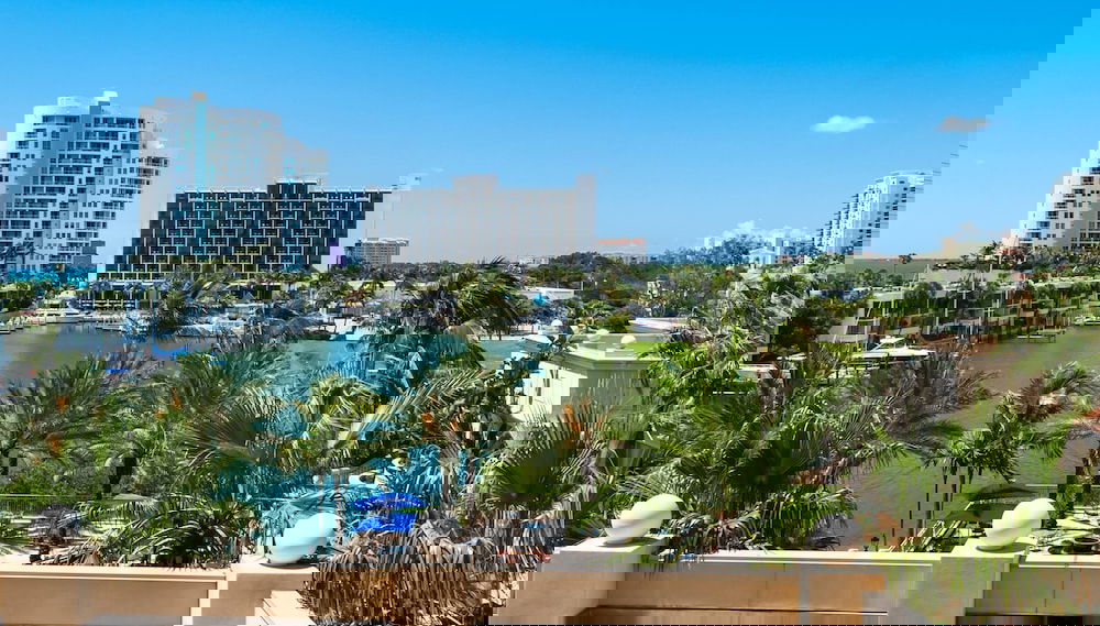 Mova Poolside Escape - Foto 1, Imagen principal