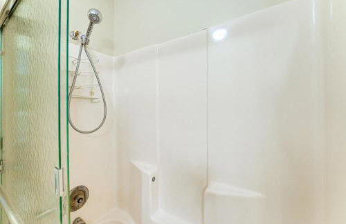 Walk to Semi-Private Beach Lake Michigan Getaway - Foto 17