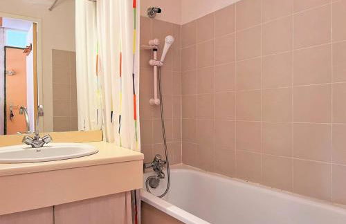 Duplex 3 pièces avec grandes terrasses et parking - 6 couchages - proche plage, Le Lavandou - FR-1-251-534 - Photo 7