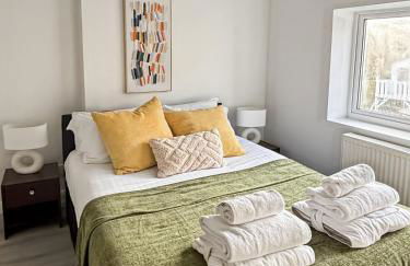 Relaxing Getaway With Hot Tub & Sauna Sleeps 6 - Foto 12