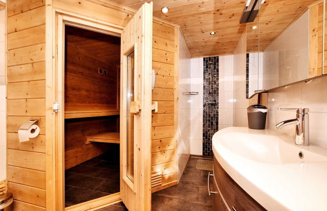 Cozy & Luxurious Chalet with Sauna, Hot Tub, Large Garden, Covered Terrace - Foto 22