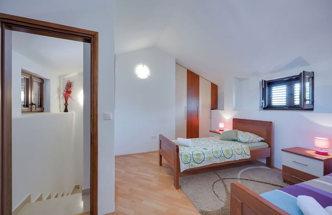 Holiday Home Ema - Foto 1