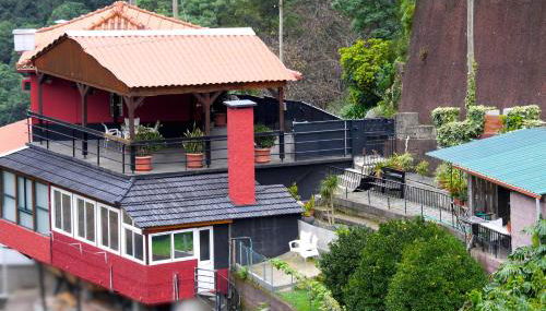 Green Valley Cruzinhas House with Fireplace & BBQ - Foto 3, Garden