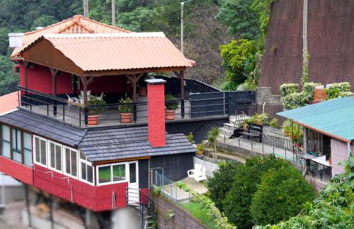 Green Valley Cruzinhas House with Fireplace & BBQ - Foto 3