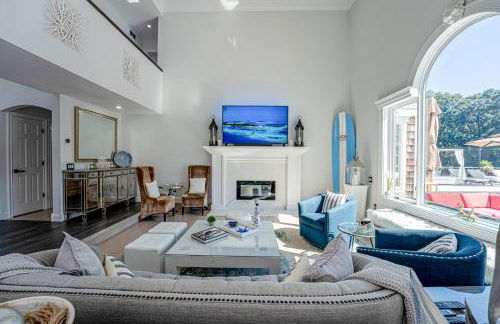 The J Luxury Villa - Southampton Poolside Retreat with Sauna - Foto 56