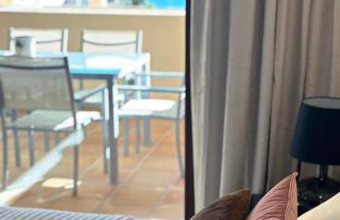 5 Stars BEACHFRONT PARADISE - Seaview, Always Heated Pool, Gym, Sauna! - Foto 13