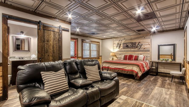 Cuddlin' Up, Er209 - Luxury At Its Finest And Location That Can't Be Beat! 2 Bedroom Cabin by RedAwning - Foto 5, Habitación