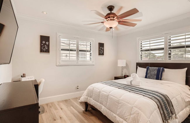 Great Location Private House Pool, Hot Tub, Patio w/ Fire Pit 3br/2ba - Foto 5