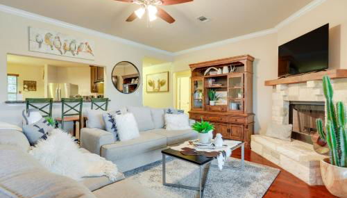 New Braunfels Home with Pool 2 Mi to Guadalupe River - Foto 3