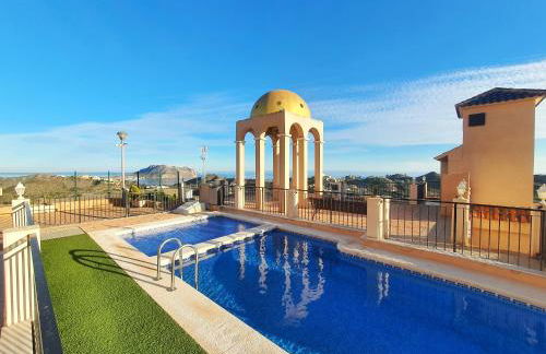 Vistas Panorámicas con Piscina y Parking - By Aloha Palma - Foto 2