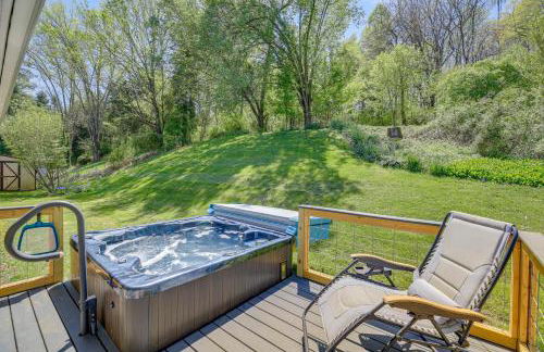 Lakefront Kingsport Home with Private Hot Tub! - Foto 31