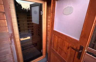 La casa dei piloti, intero alloggio con giardino privato, 2 camere da letto e 2 bagni - Foto 6