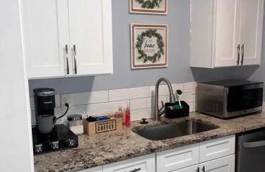 Charming King bed & Queen Sofa bed & TV Wifi - Foto 30