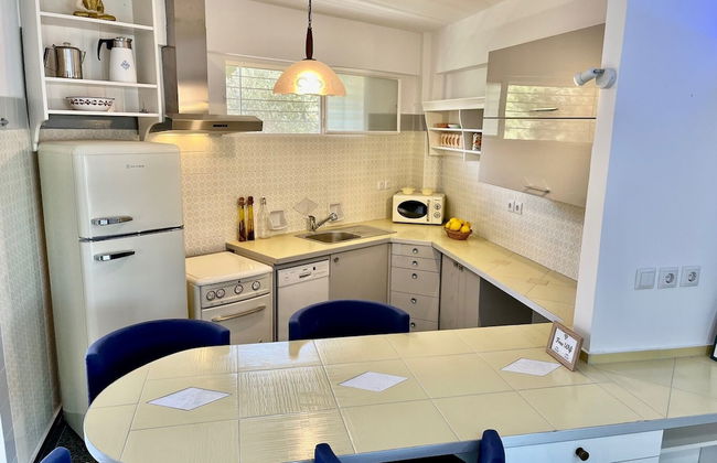 Stunning View Seaside 1-bed Apartment in Saronida - Foto 6