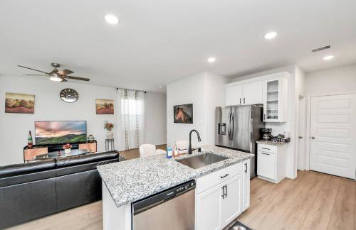 3BR Corporate & Family Getaway Near katy Mills - Foto 24