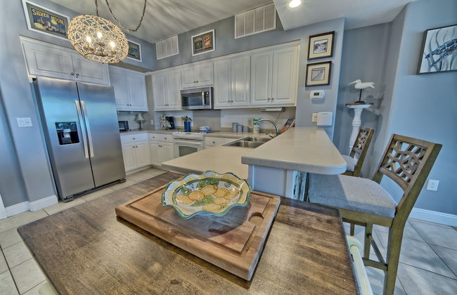 Cozy Oceanfront Condo with Beachside Pool - Unit 1602 by RedAwning - Foto 16