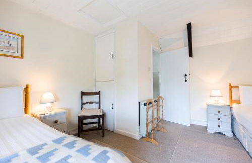 Stone Roof Cottage - Photo 13