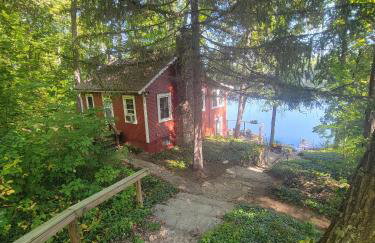 Lakefront Fun on Papakeechie | Kayaks & More! - Foto 2