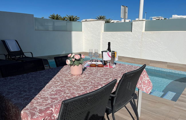 Luxury Three Bedroom Villa With Private Pool and Rooftop Solarium - Foto 26