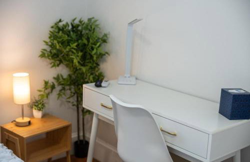 Welcoming Apartment - 10 min Light Rail Access - Foto 15