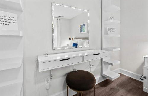 Fire pit - 6 Min to North Hills - Screened Porch - Foto 23