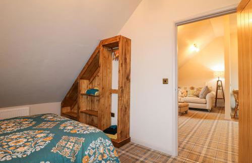 The Oak Room - Windmill Country Retreats - Photo 14