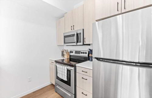 Luxury 1BD Gym Rooftop Street Parking by DT UMN - Foto 10